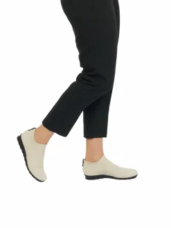 Discount Arche Slip On Babyqi