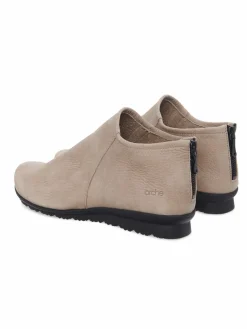 Store Arche Slip On Babyqi