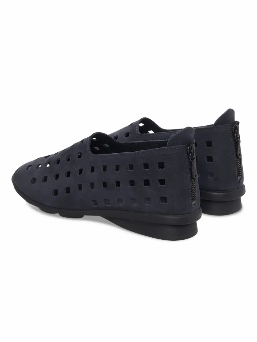 Clearance Arche Slip On Drick